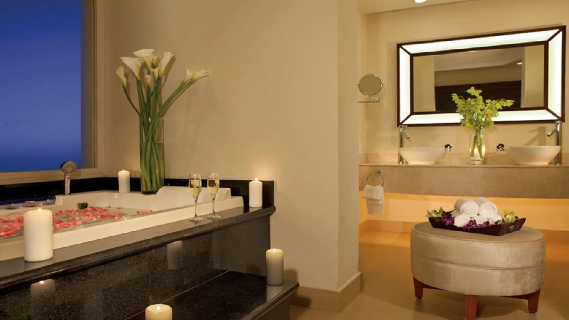 Secrets St. James (Adults Only) Бухта Монтего Курортный комплекс